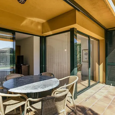 Holiday home Family In Torremirona