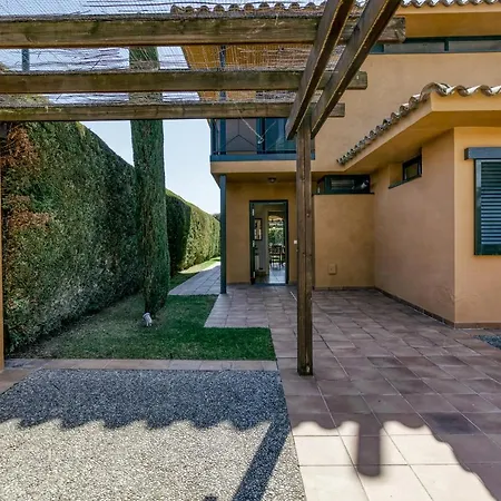 Family In Torremirona Holiday home Navata