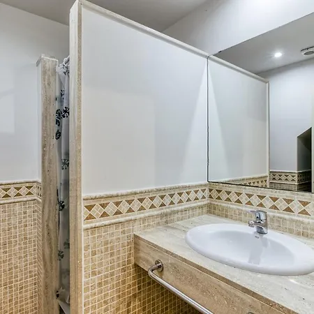 Holiday home Family In Torremirona *